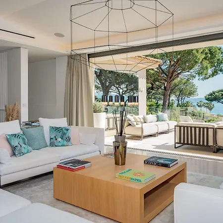 St Tropez So Extravagantly Luxurious And Special - It Has To Be A Secret *