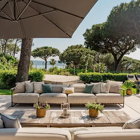Villa St Tropez So Extravagantly Luxurious And Special - It Has To Be A Secret *