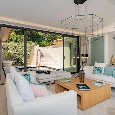 St Tropez So Extravagantly Luxurious And Special - It Has To Be A Secret