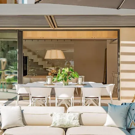 Villa St Tropez So Extravagantly Luxurious And Special - It Has To Be A Secret