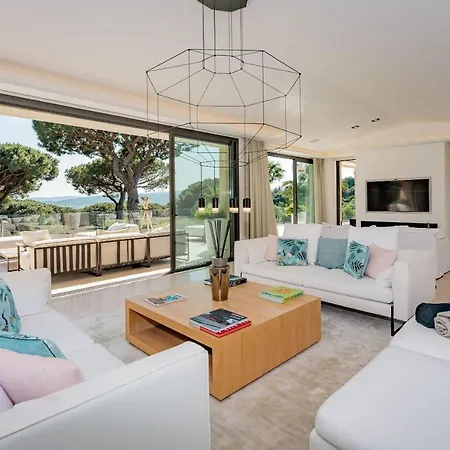 St Tropez So Extravagantly Luxurious And Special - It Has To Be A Secret Villa